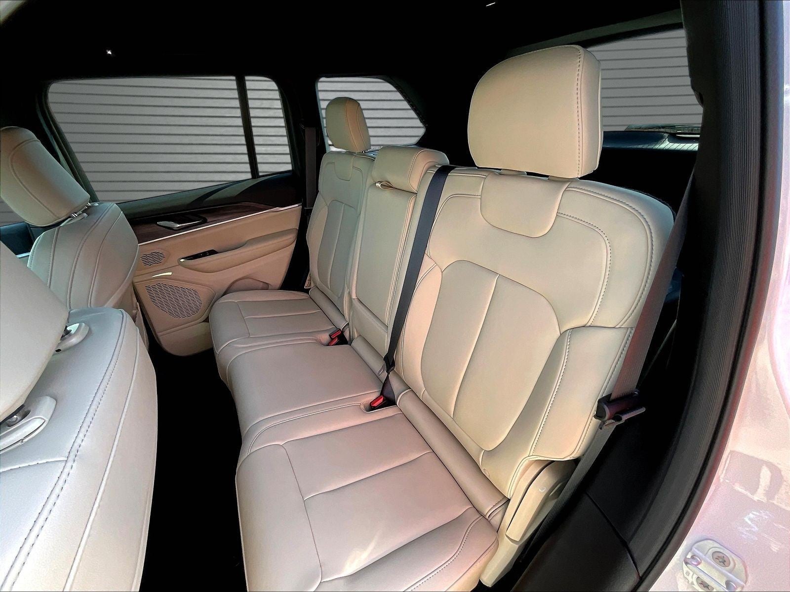 2027 Jeep Grand Cherokee Limited