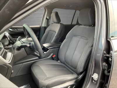 2023 Jeep Grand Cherokee L Laredo 4x4
