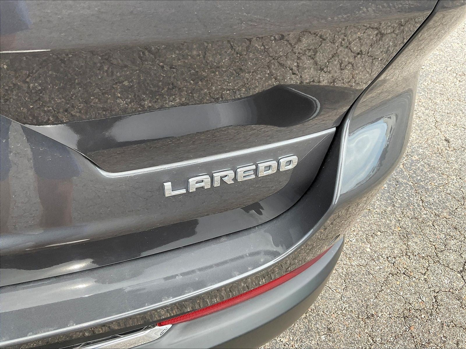 2023 Jeep Grand Cherokee L Laredo 4x4