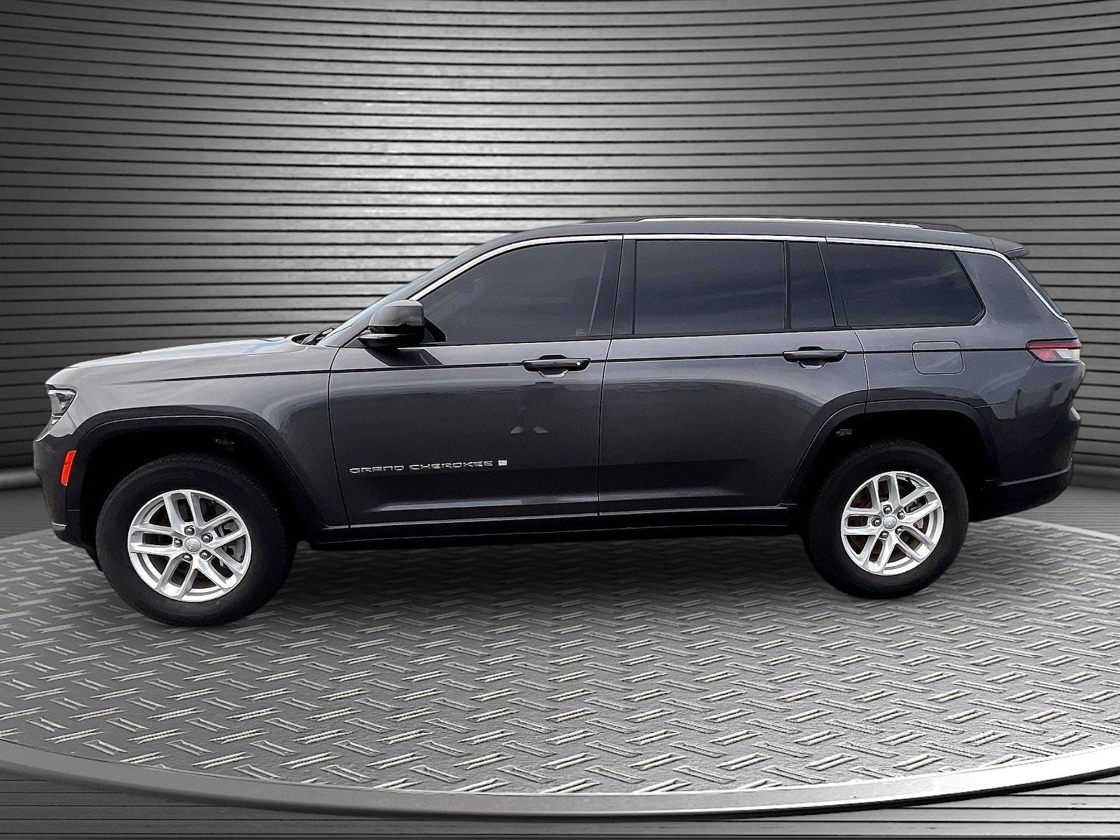 2023 Jeep Grand Cherokee L Laredo 4x4