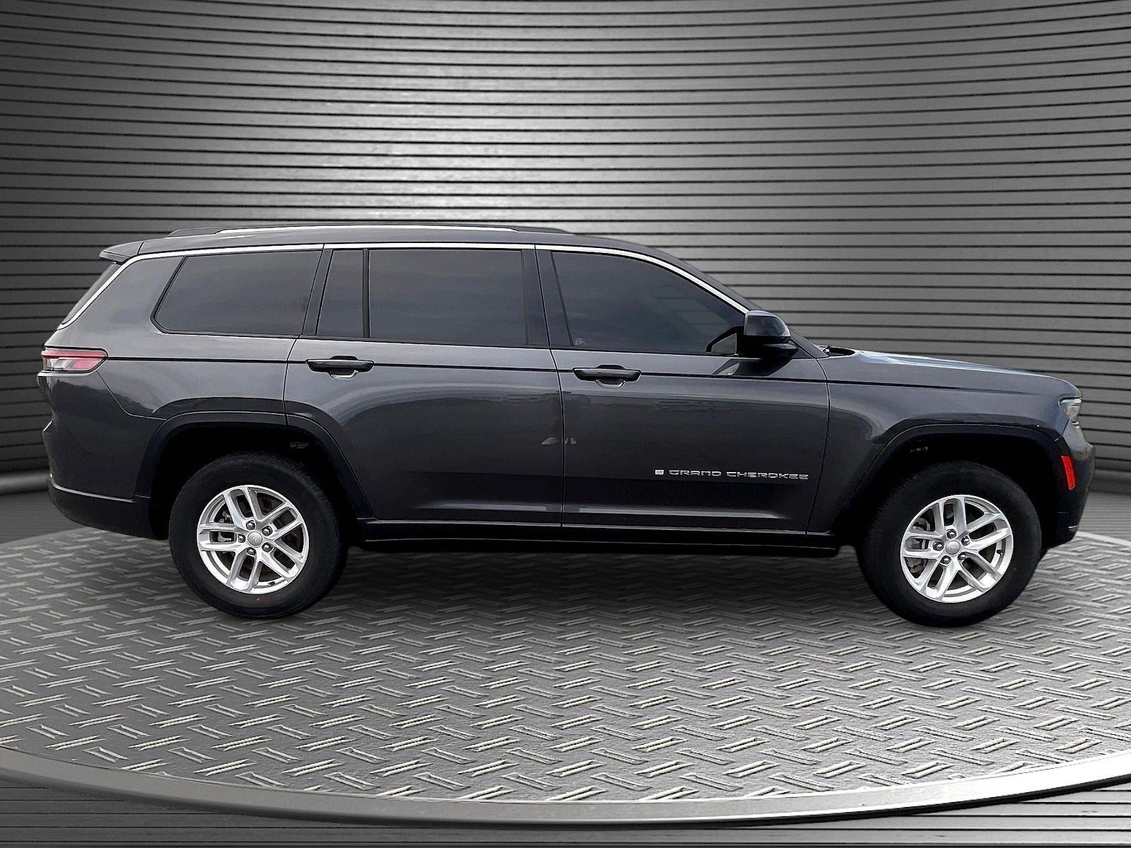 2023 Jeep Grand Cherokee L Laredo 4x4