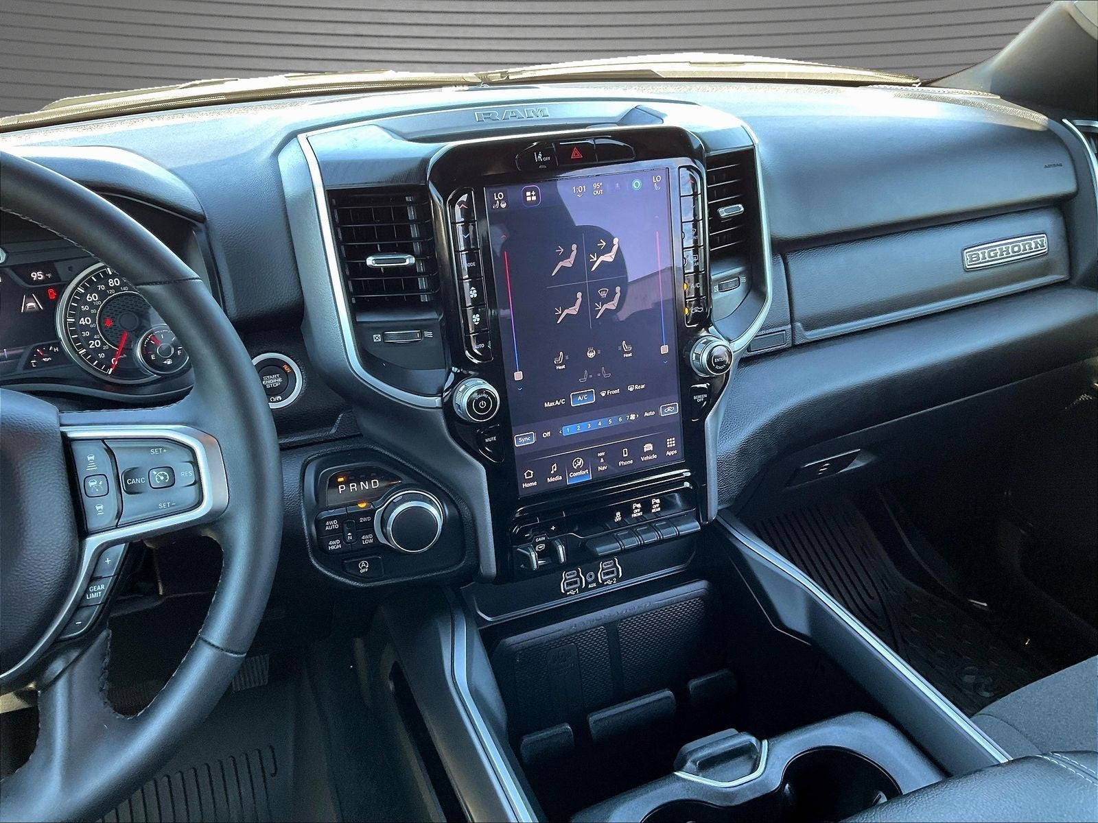 2025 RAM 1500 Big Horn Crew Cab 4x4 5'7' Box