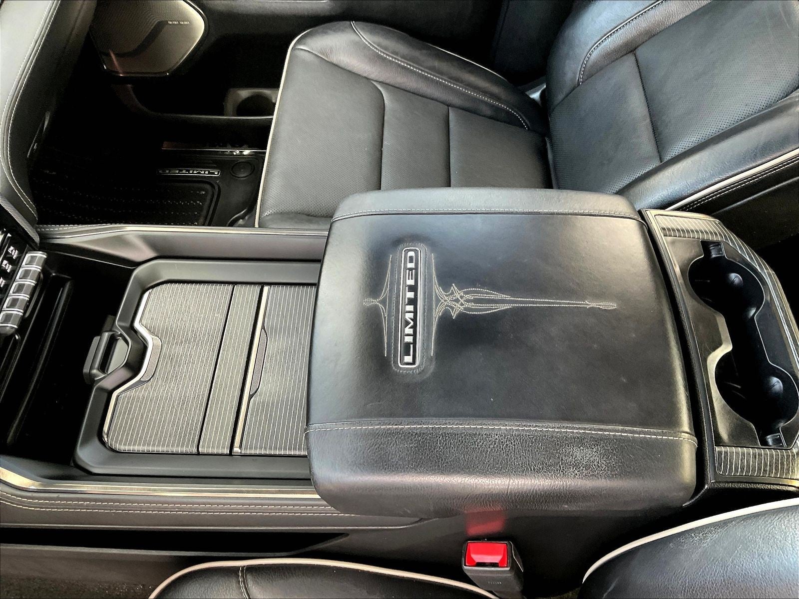 2020 RAM 1500 Limited Crew Cab 4x4 5'7' Box