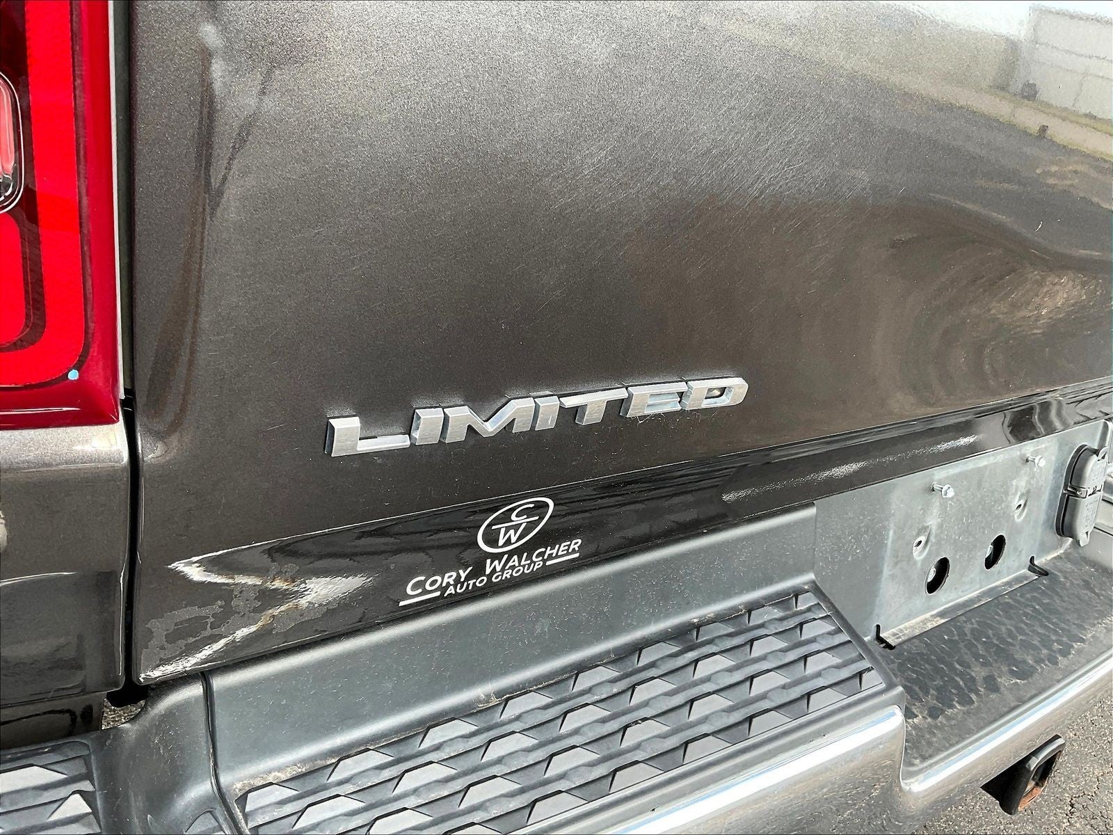 2020 RAM 1500 Limited Crew Cab 4x4 5'7' Box