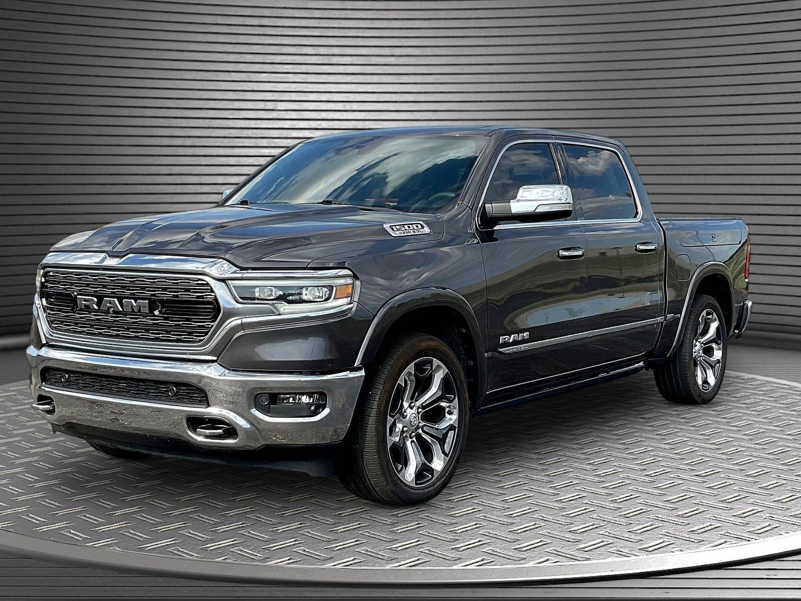 2020 RAM 1500 Limited Crew Cab 4x4 5'7' Box