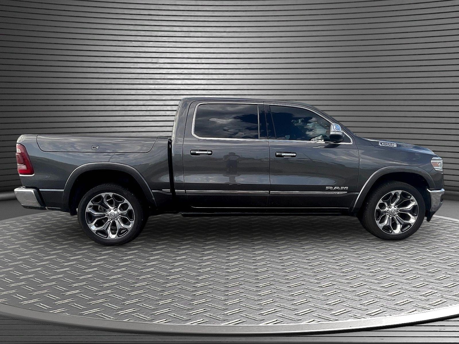 2020 RAM 1500 Limited Crew Cab 4x4 5'7' Box