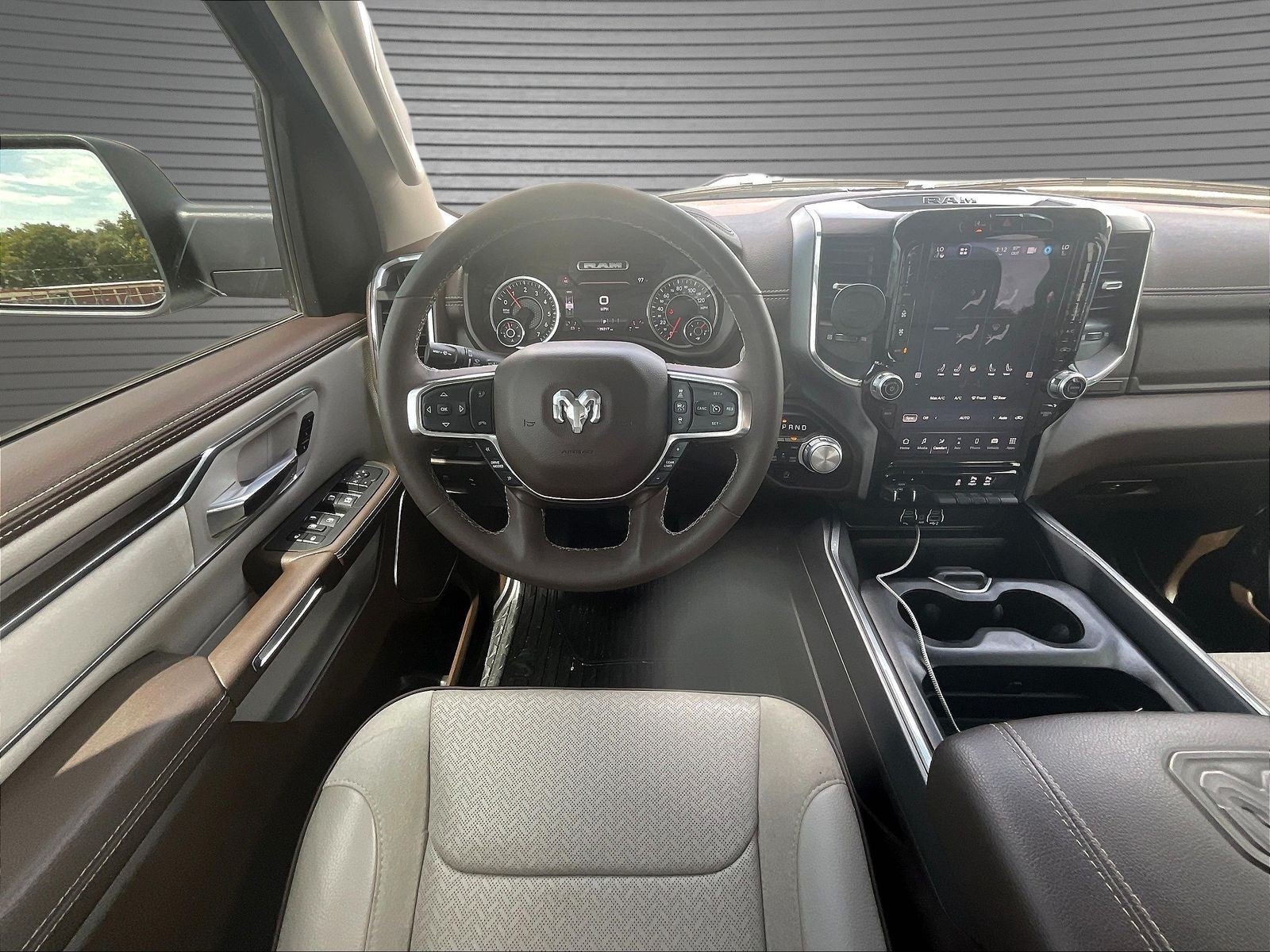 2025 RAM 1500 Laramie Crew Cab 4x4 5'7' Box