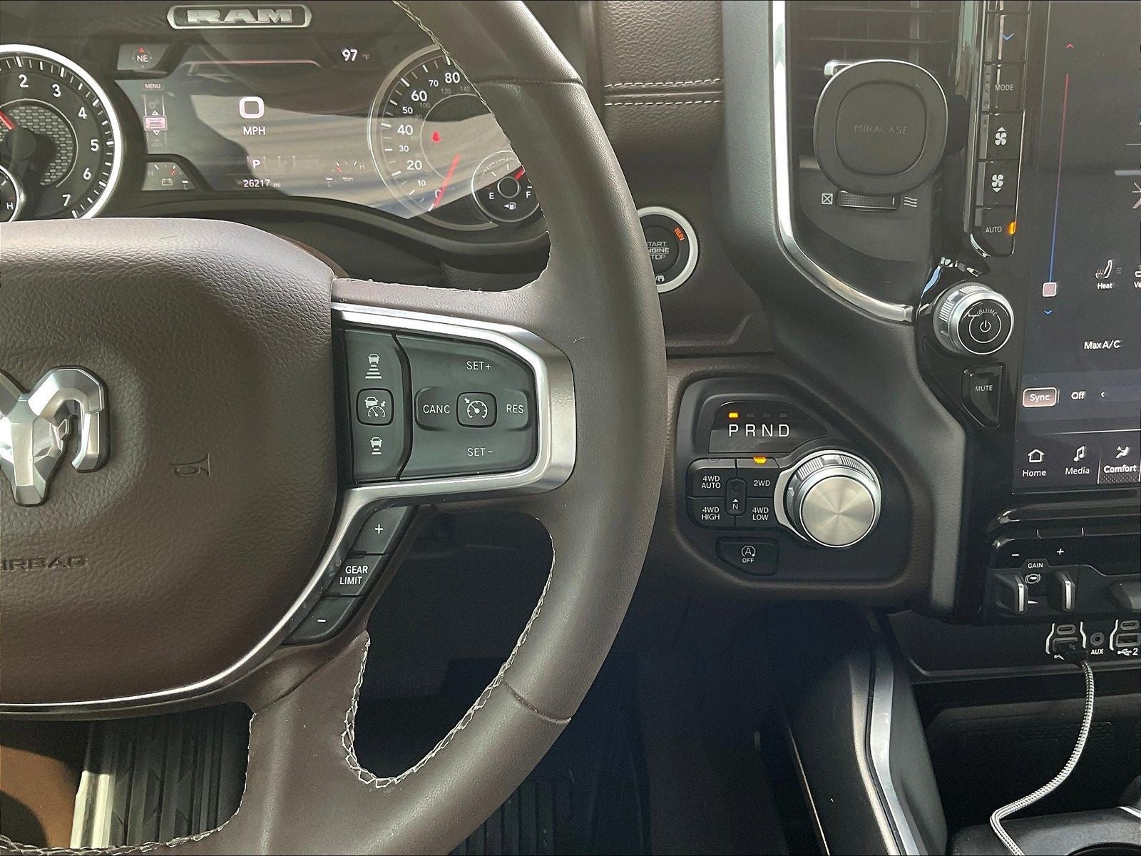 2025 RAM 1500 Laramie Crew Cab 4x4 5'7' Box