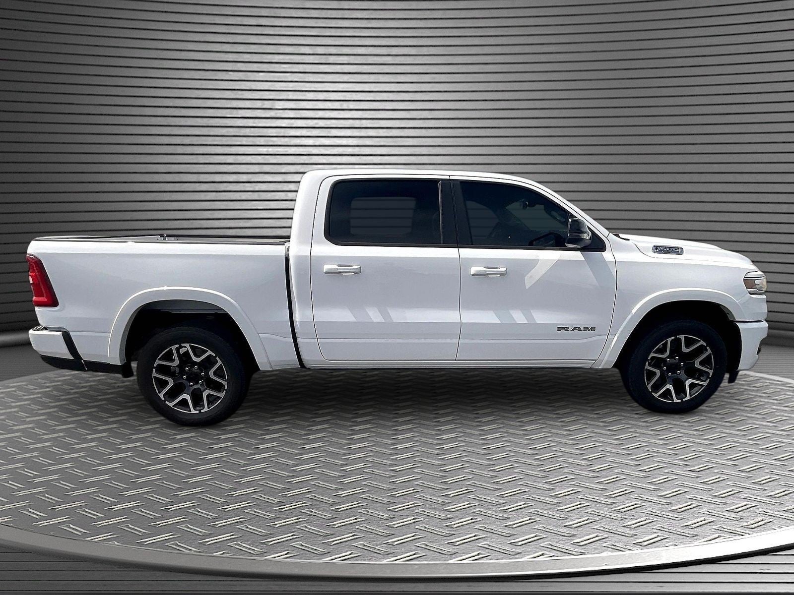 2025 RAM 1500 Laramie Crew Cab 4x4 5'7' Box
