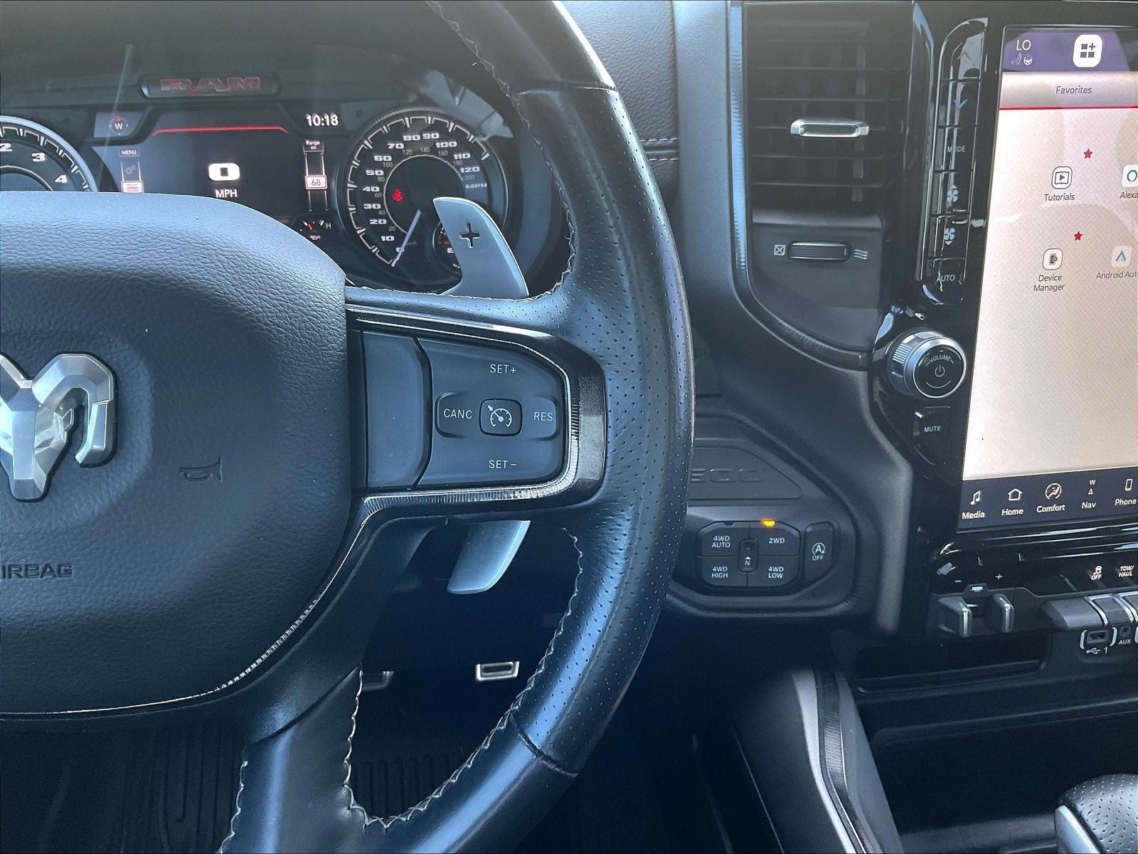 2022 RAM 1500 Laramie Crew Cab 4x4 5'7' Box
