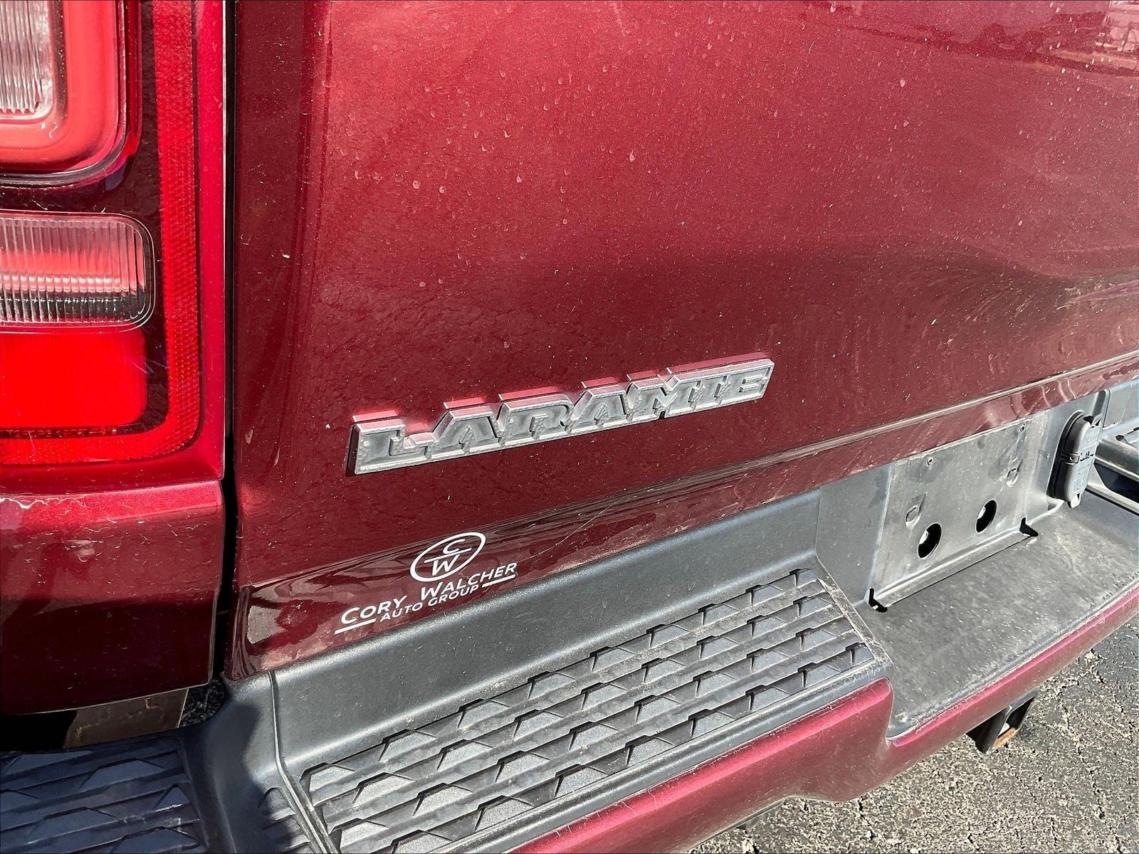 2022 RAM 1500 Laramie Crew Cab 4x4 5'7' Box