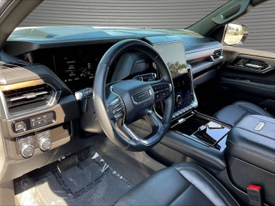 2025 GMC Yukon 4WD Denali