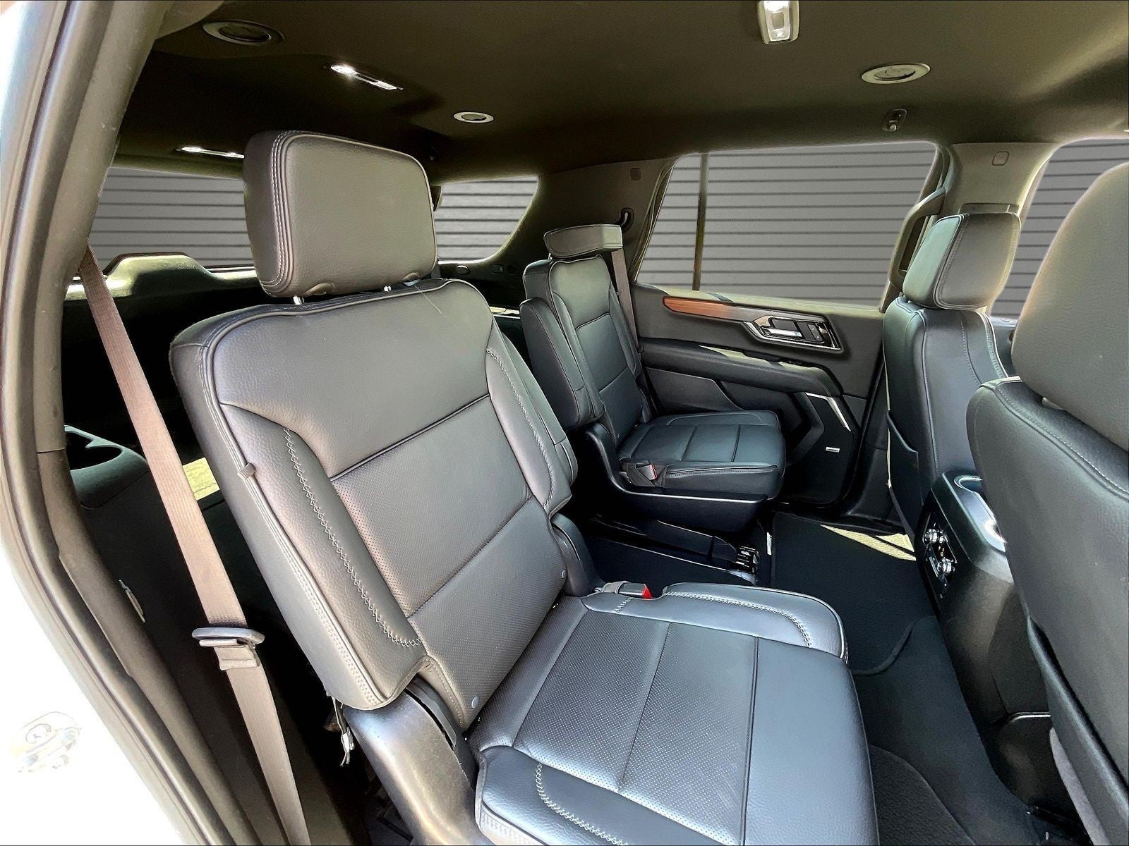 2025 GMC Yukon 4WD Denali