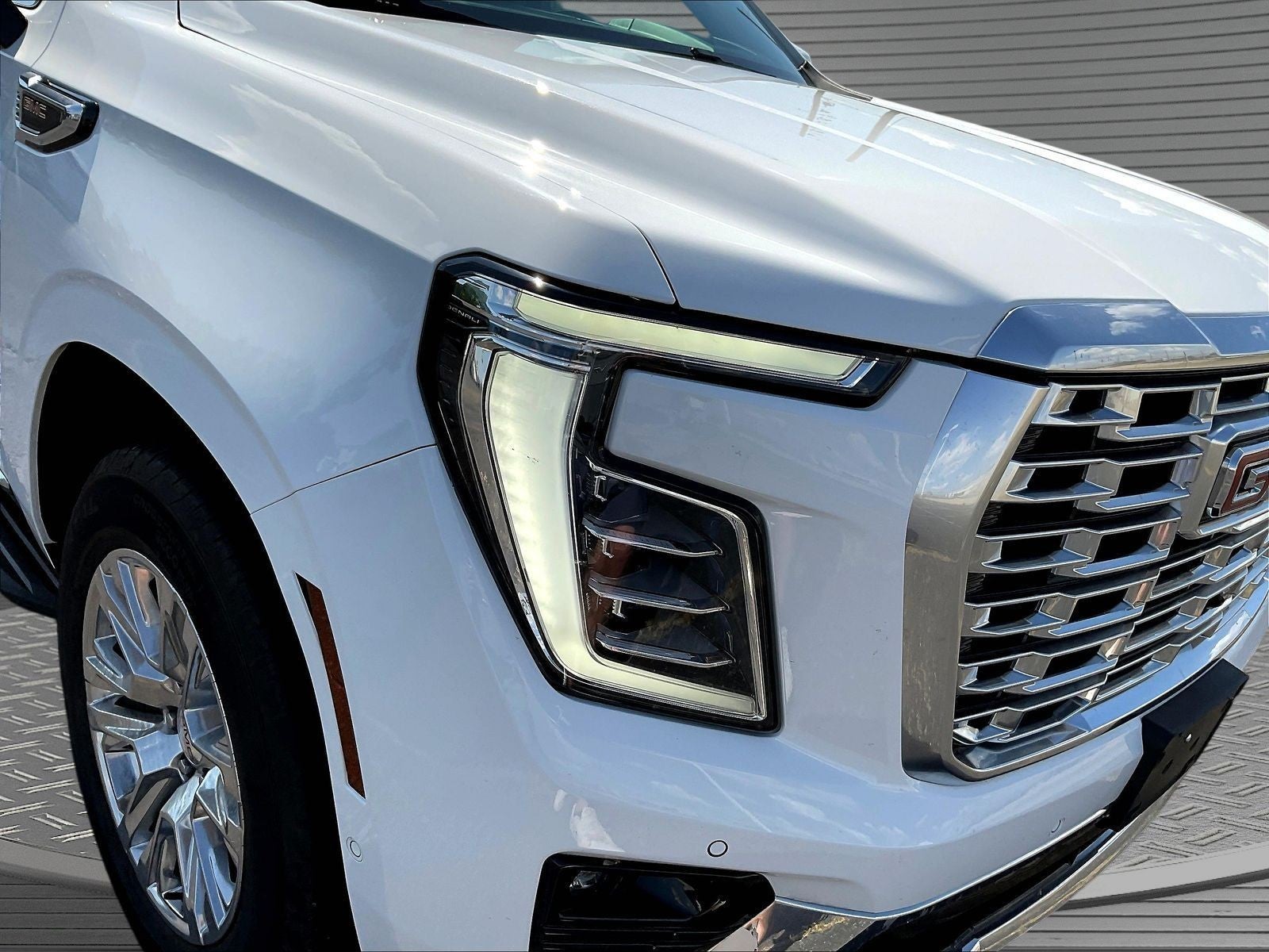 2025 GMC Yukon 4WD Denali