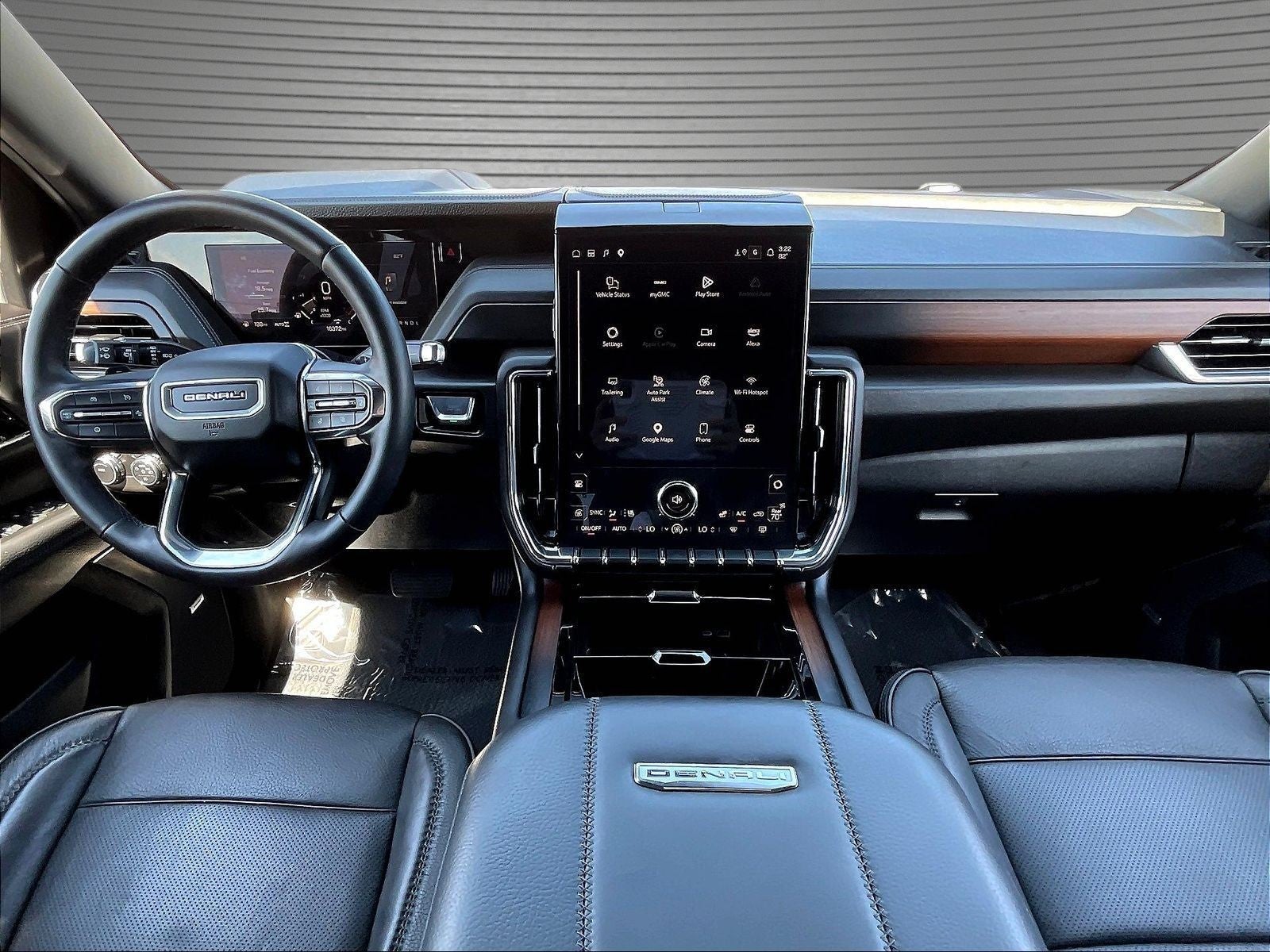2025 GMC Yukon 4WD Denali