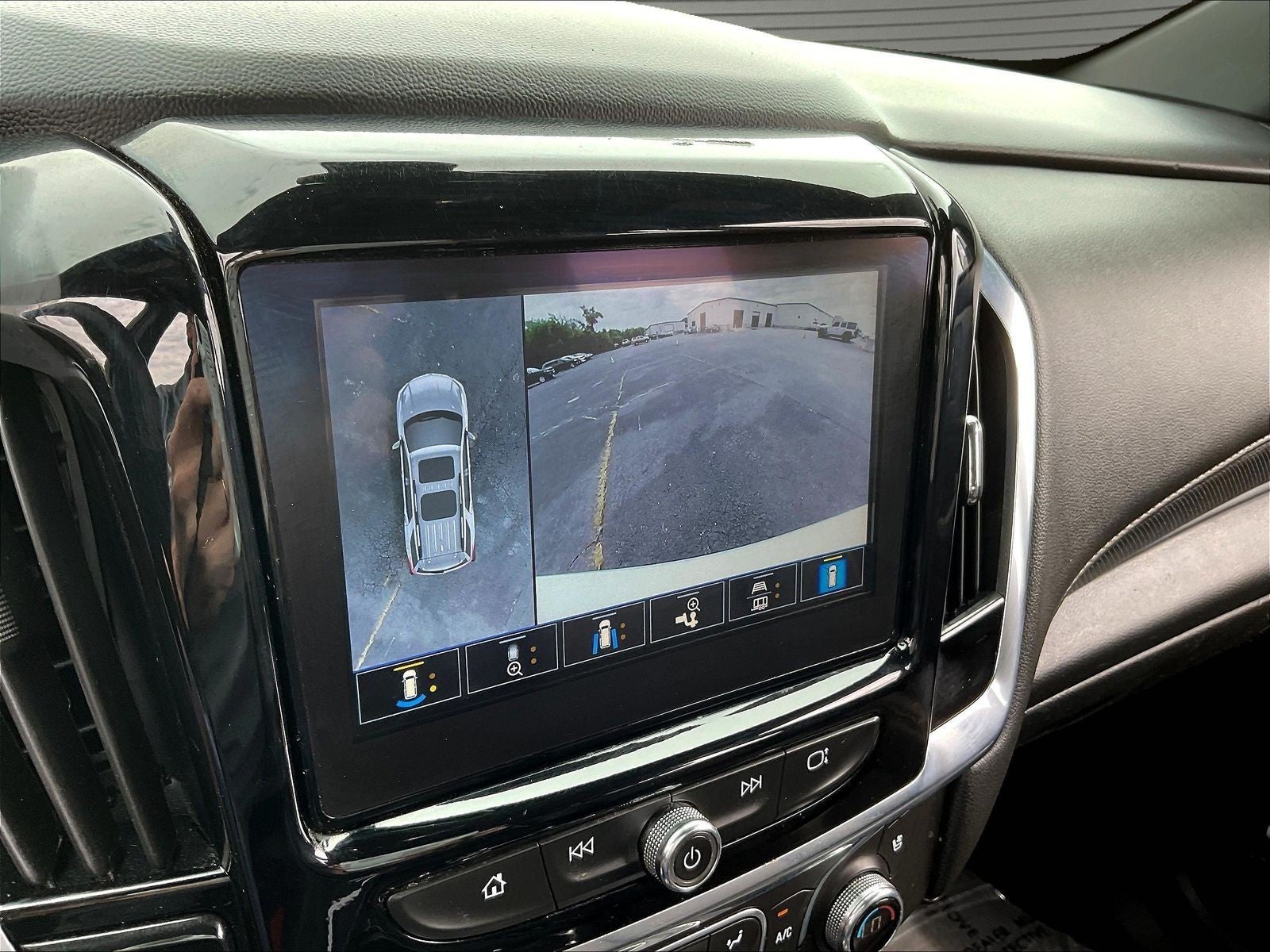 2023 Chevrolet Traverse FWD Premier