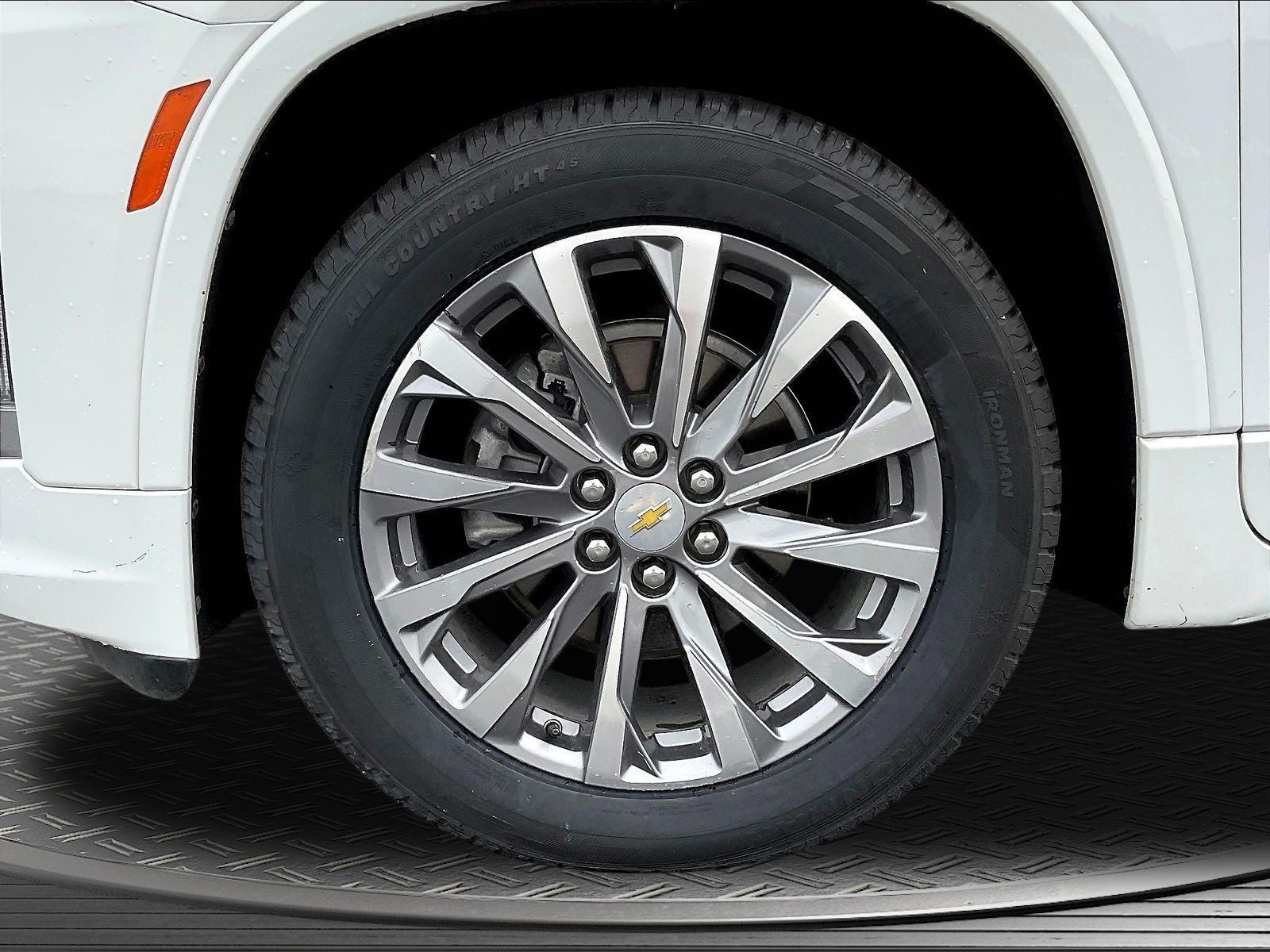 2023 Chevrolet Traverse FWD Premier