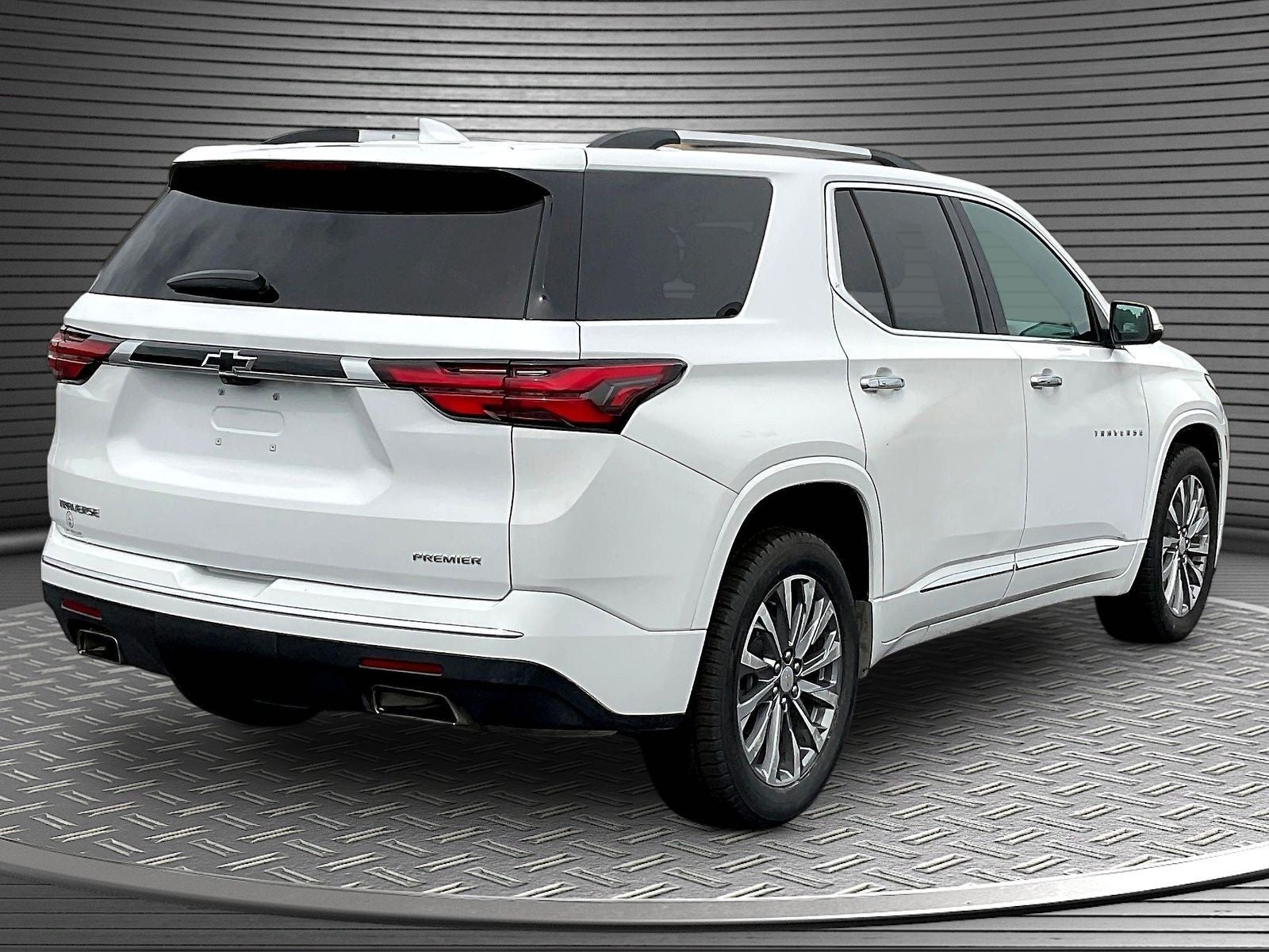 2023 Chevrolet Traverse FWD Premier