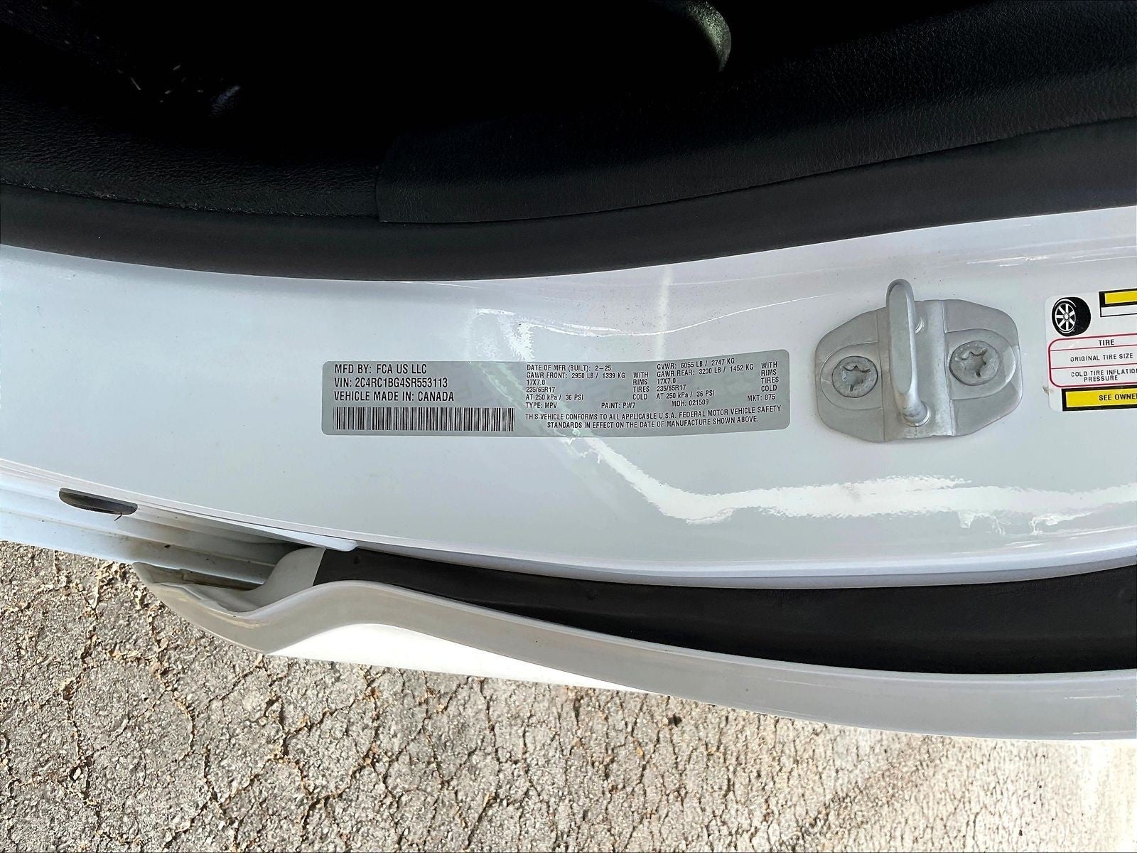2025 Chrysler Pacifica Select