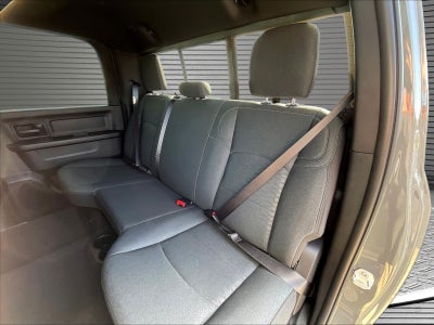2027 RAM Ram 2500 RAM 2500 BLACK EXPRESS CREW CAB 4X4 6'4' BOX