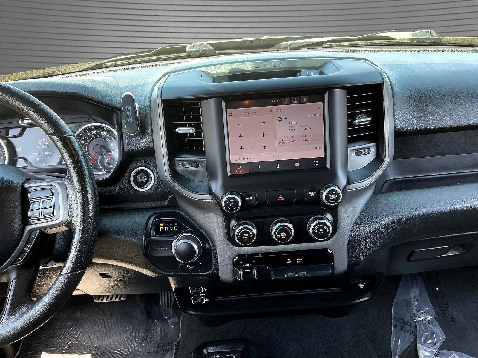 2022 RAM 2500 Tradesman Crew Cab 4x4 6'4' Box