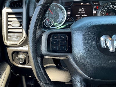 2022 RAM 2500 Tradesman Crew Cab 4x4 6'4' Box