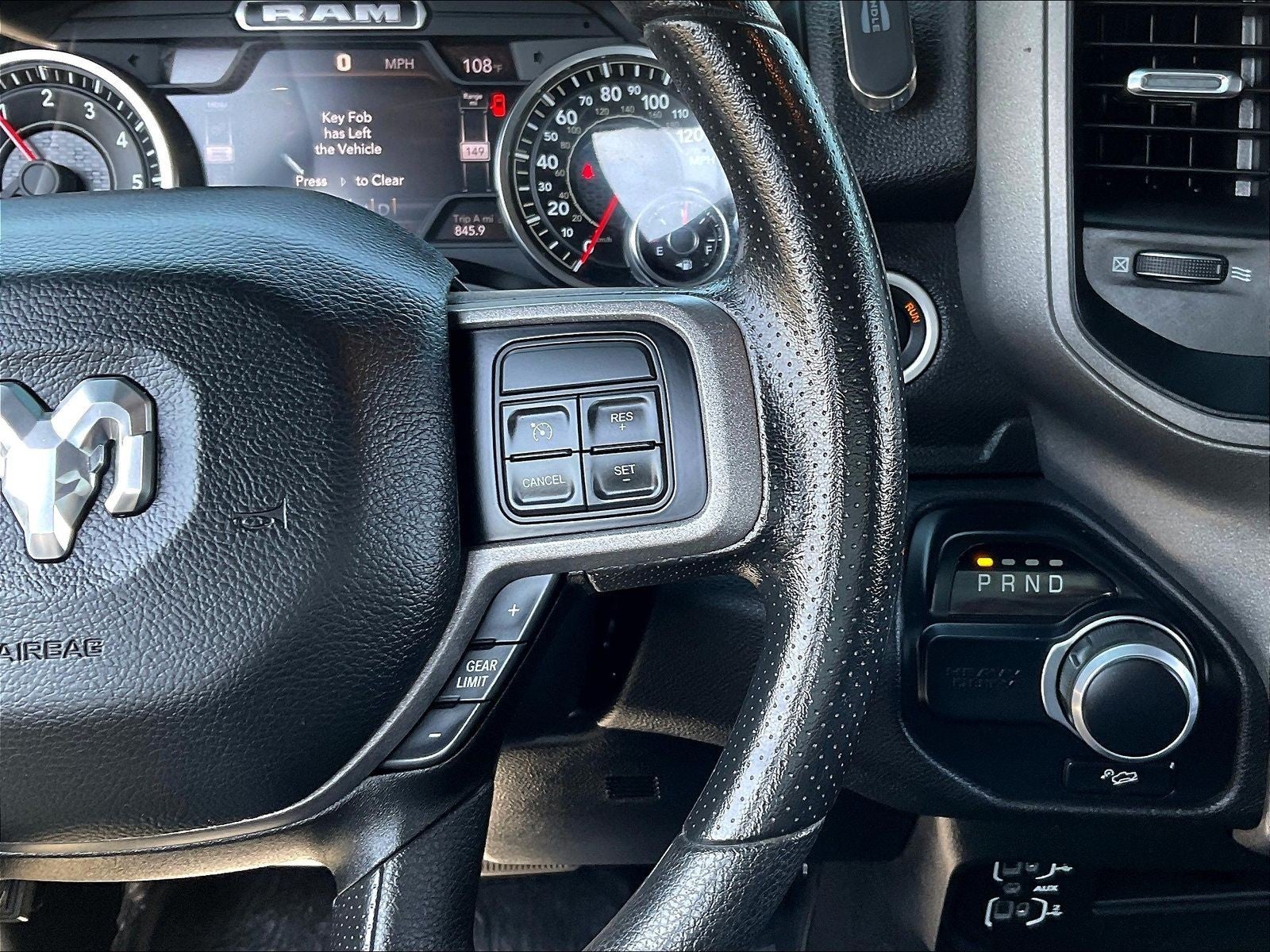 2022 RAM 2500 Tradesman Crew Cab 4x4 6'4' Box