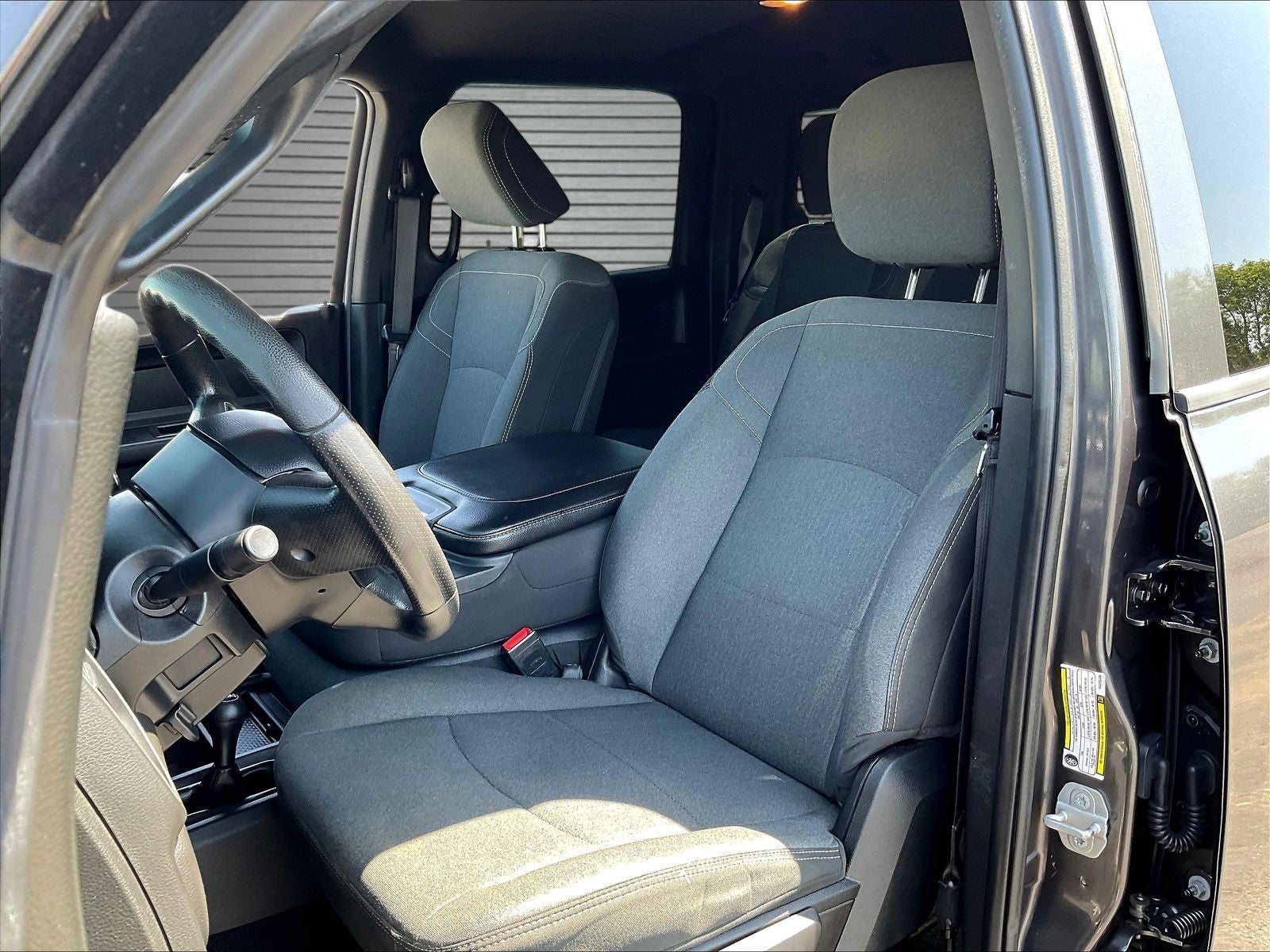 2022 RAM 2500 Tradesman Crew Cab 4x4 6'4' Box