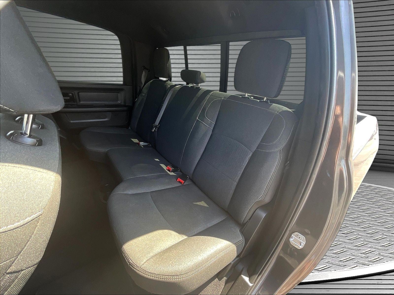 2022 RAM 2500 Tradesman Crew Cab 4x4 6'4' Box