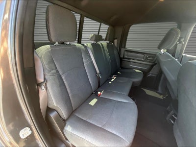2022 RAM 2500 Tradesman Crew Cab 4x4 6'4' Box