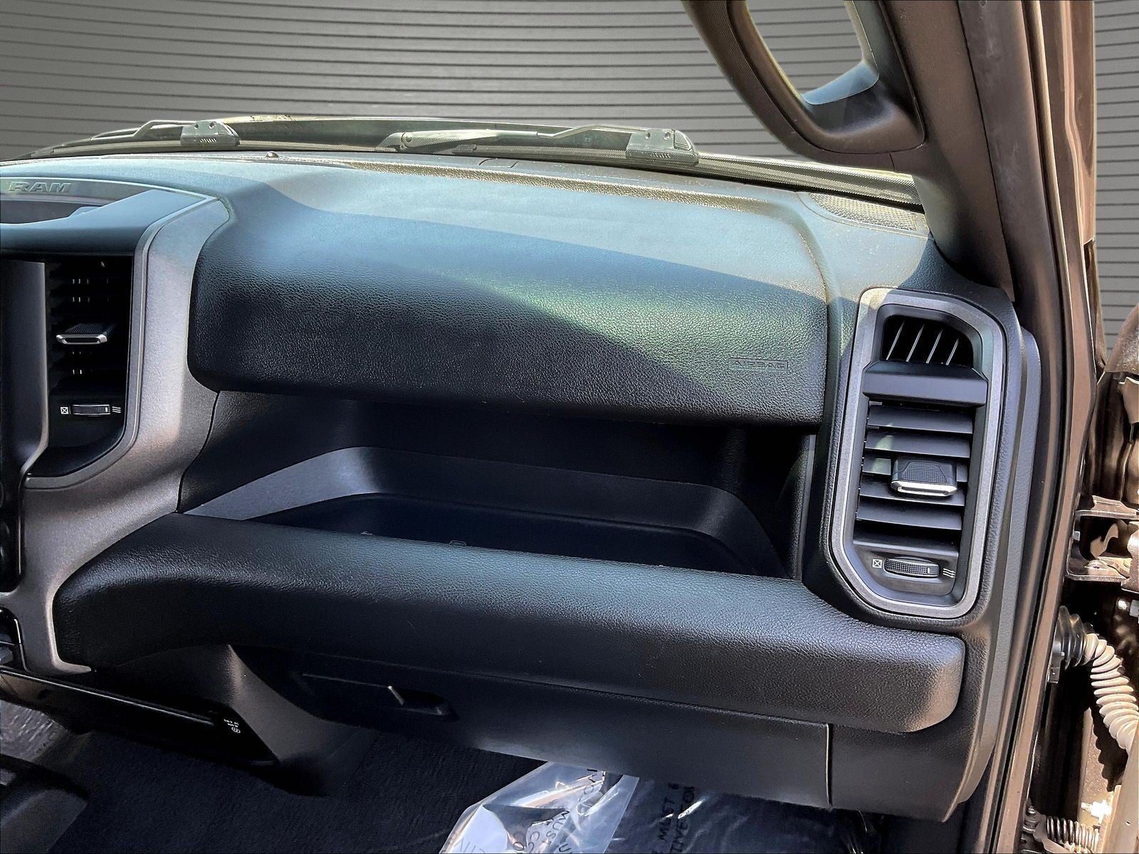 2022 RAM 2500 Tradesman Crew Cab 4x4 6'4' Box