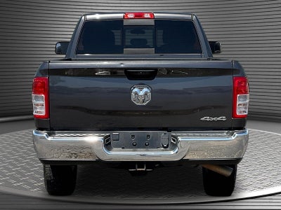2022 RAM 2500 Tradesman Crew Cab 4x4 6'4' Box