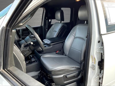 2023 RAM 2500 Tradesman Crew Cab 4x4 6'4' Box