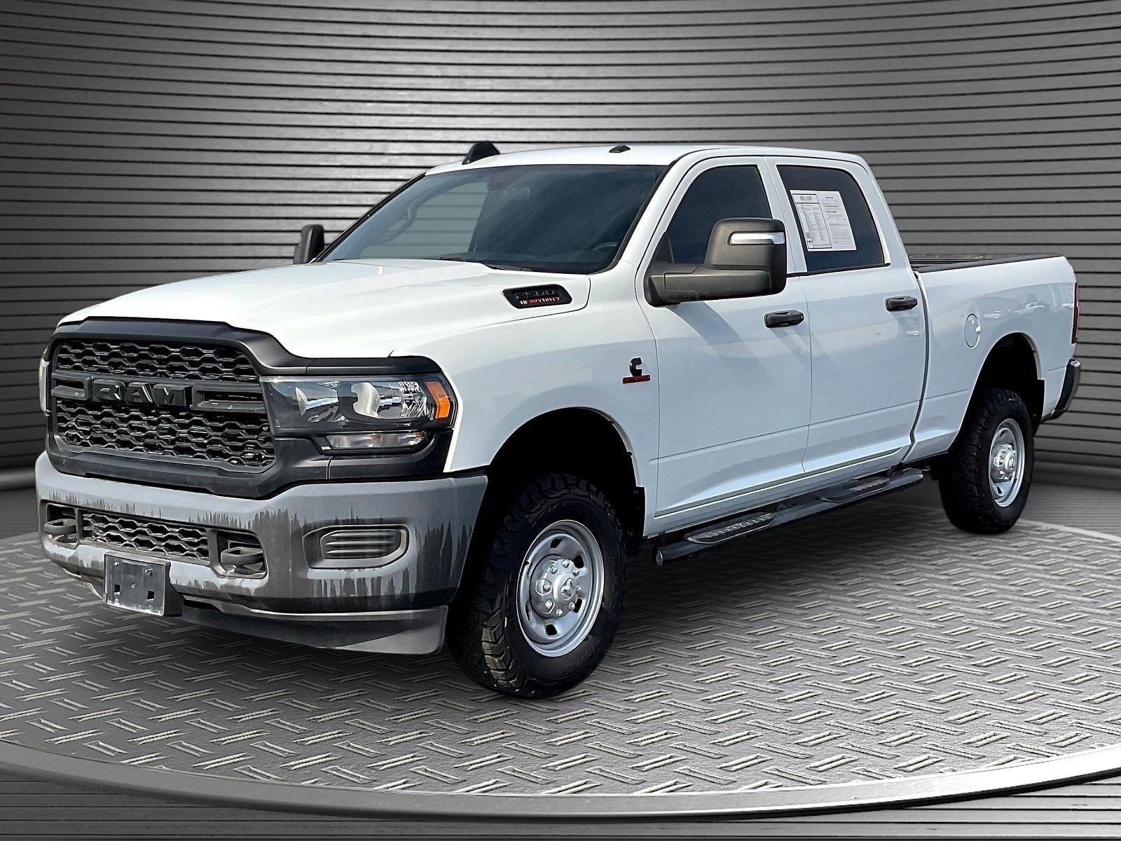 2023 RAM 2500 Tradesman Crew Cab 4x4 6'4' Box