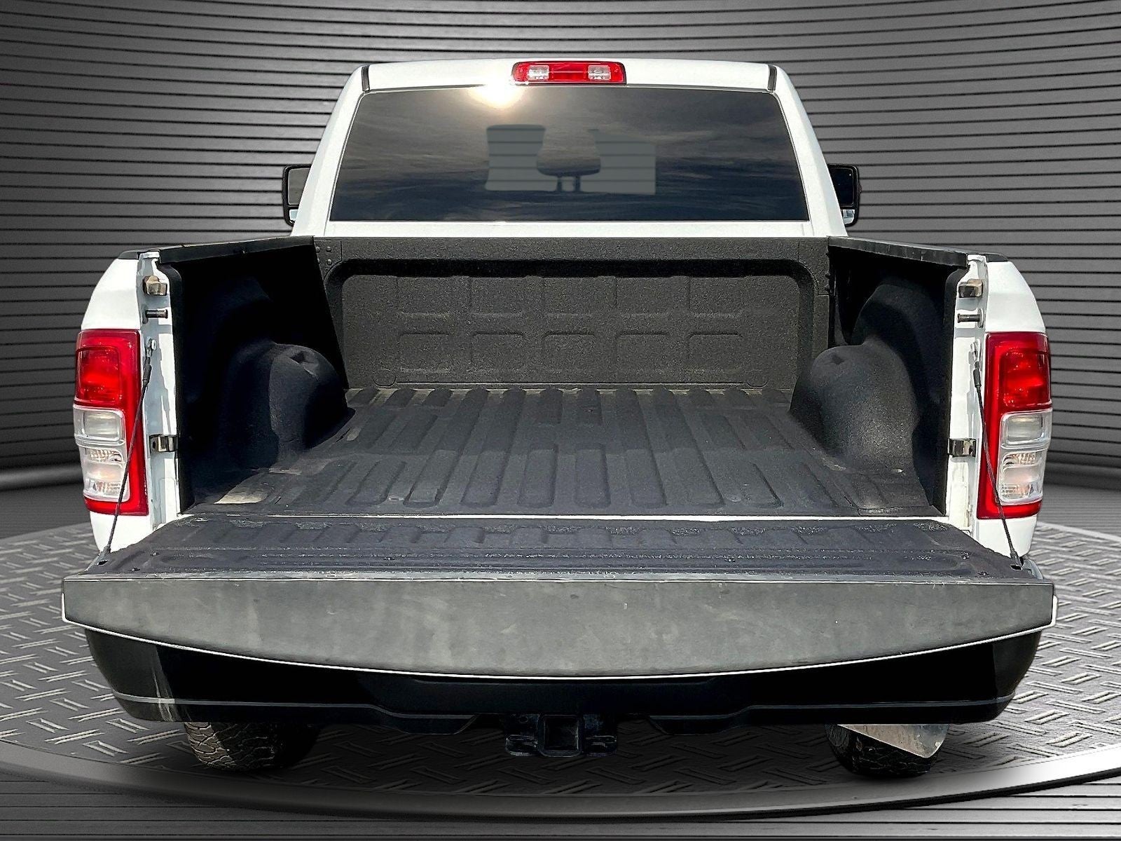 2023 RAM 2500 Tradesman Crew Cab 4x4 6'4' Box