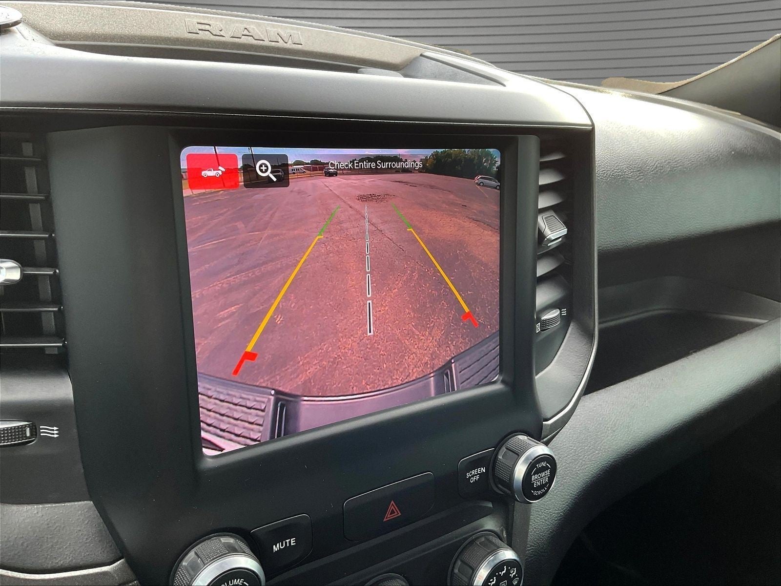 2022 RAM 2500 Tradesman Crew Cab 4x4 8' Box