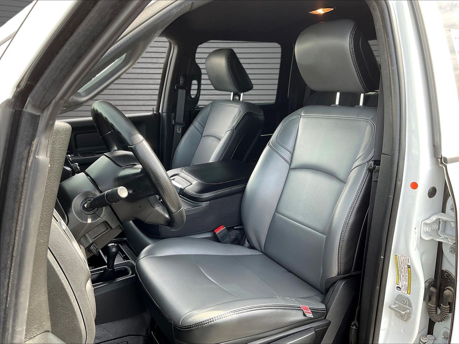 2022 RAM 2500 Tradesman Crew Cab 4x4 8' Box