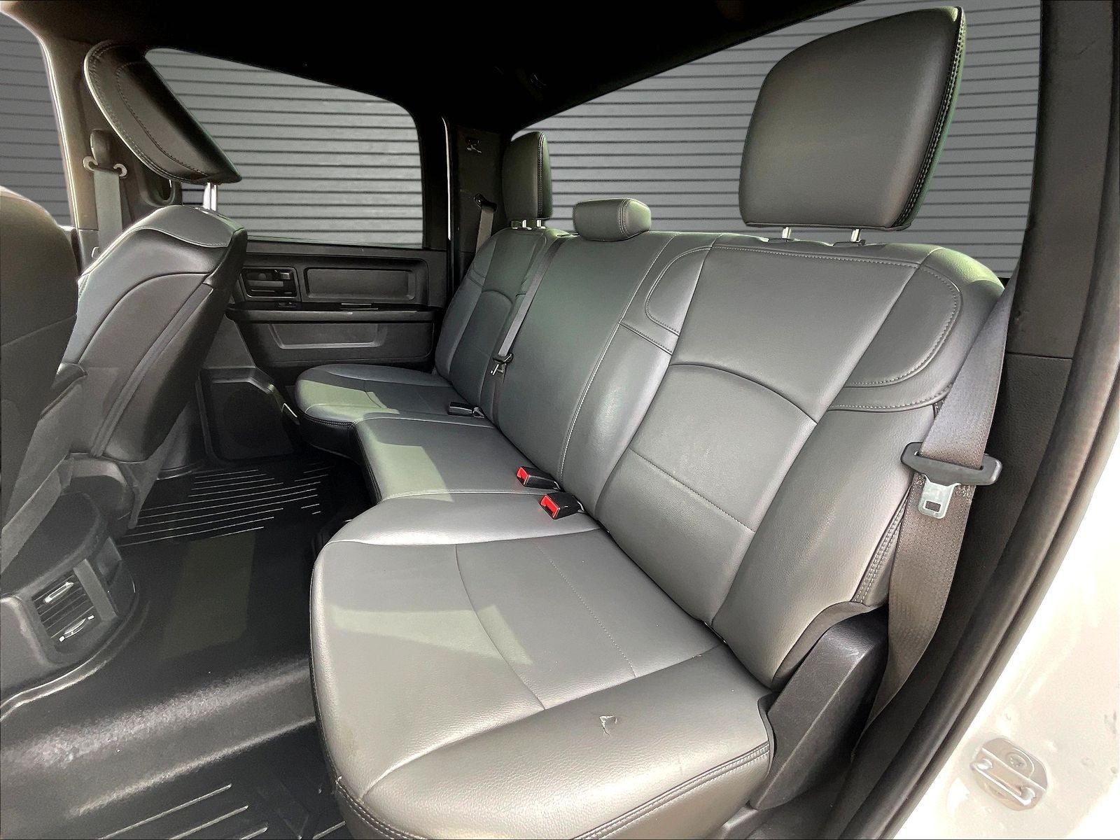 2022 RAM 2500 Tradesman Crew Cab 4x4 8' Box