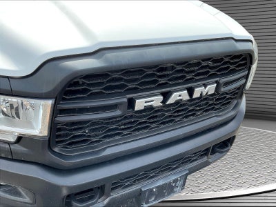 2022 RAM 2500 Tradesman Crew Cab 4x4 8' Box