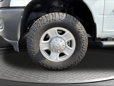 2022 RAM 2500 Tradesman Crew Cab 4x4 8' Box