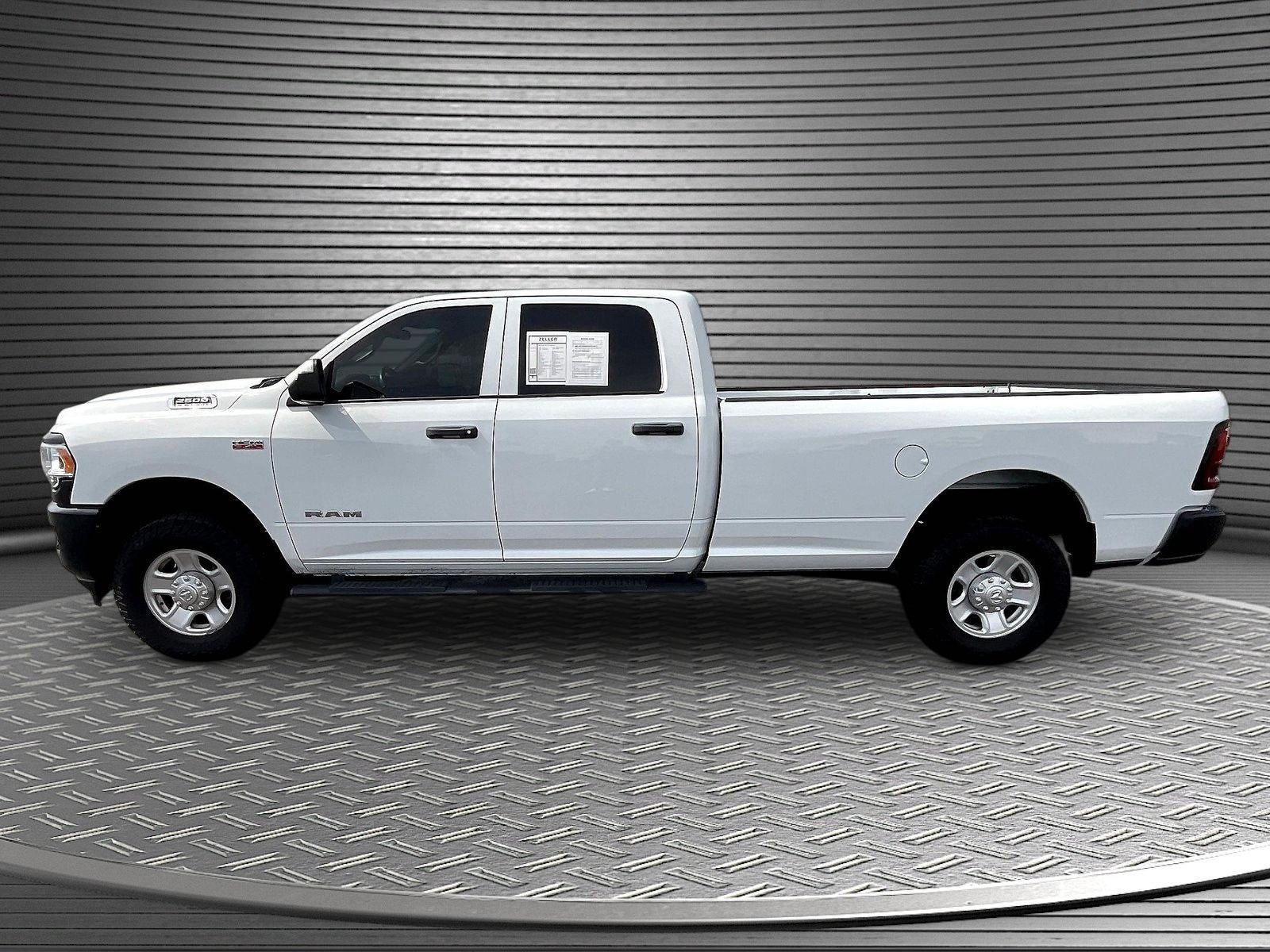 2022 RAM 2500 Tradesman Crew Cab 4x4 8' Box