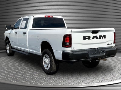 2022 RAM 2500 Tradesman Crew Cab 4x4 8' Box