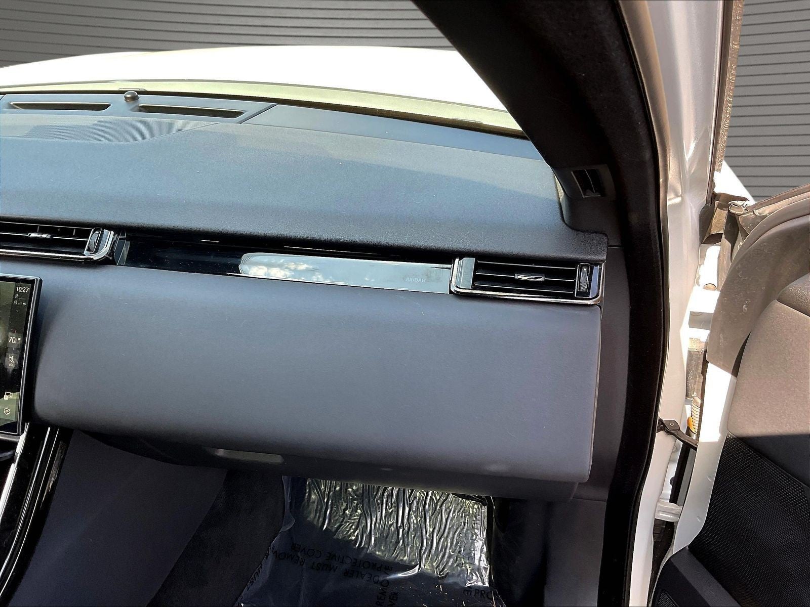 2025 Land Rover Range Rover Velar P250 Dynamic SE