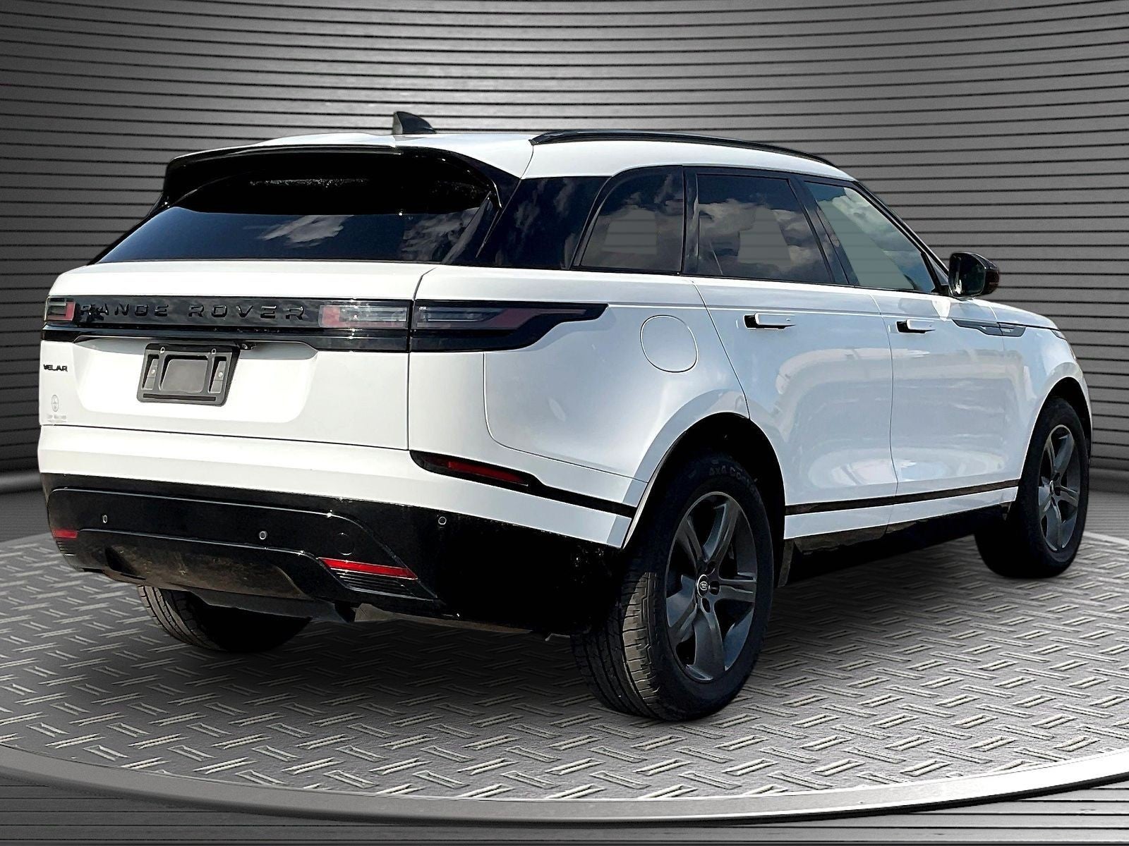 2025 Land Rover Range Rover Velar P250 Dynamic SE