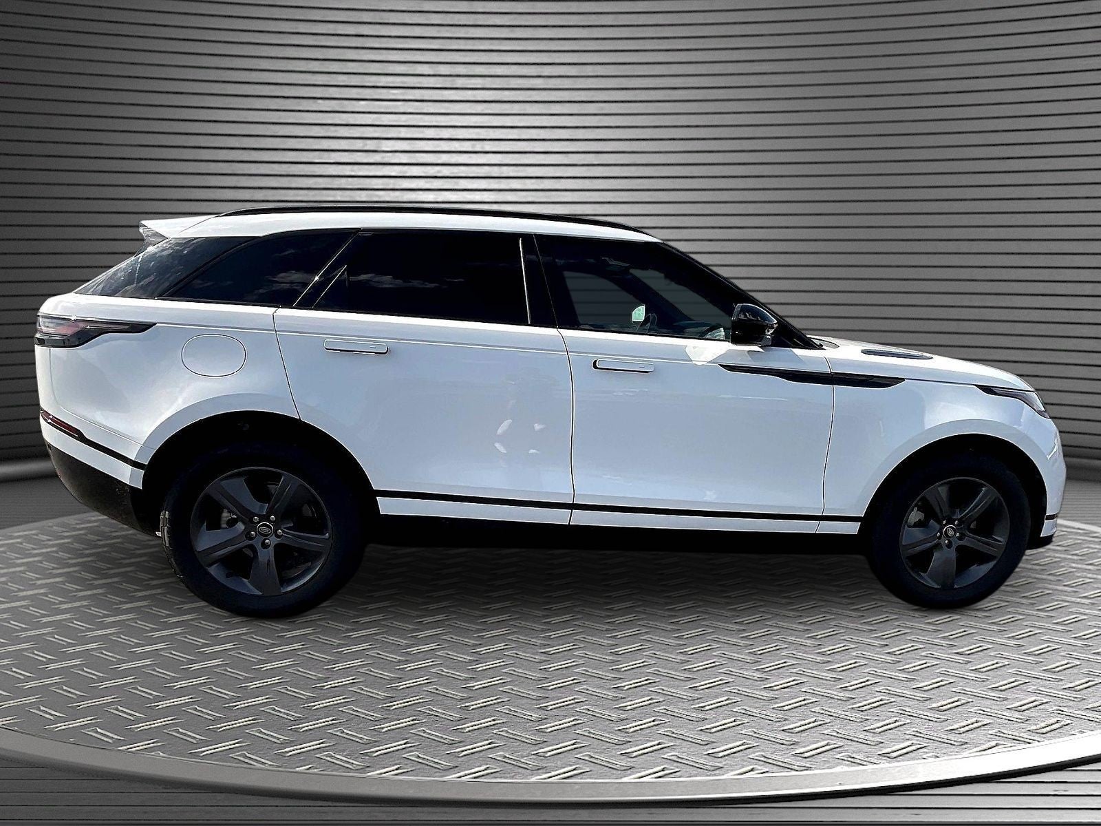 2025 Land Rover Range Rover Velar P250 Dynamic SE