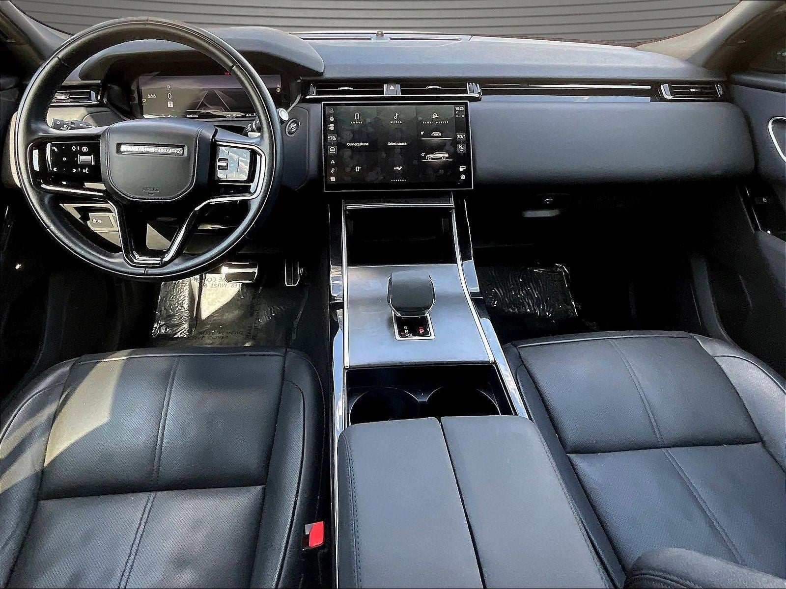 2025 Land Rover Range Rover Velar P250 Dynamic SE